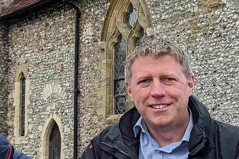 James MacCleary in St Pancras, Kingston churchyard with Kingston Liberal Democrat William Meyer
